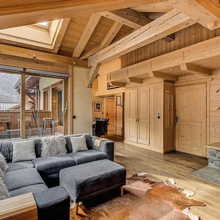 Apartment Longview, Alpes Agency, Central Chamonix, Sleeps 8 *