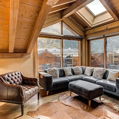 Apartment Longview, Alpes Agency, Central Chamonix, Sleeps 8